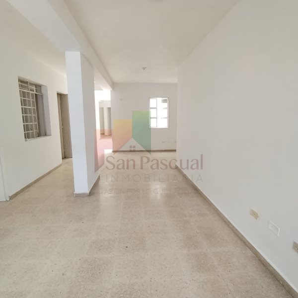 Local disponible para Arriendo en Copacabana Simon Bolivar Foto numero 1