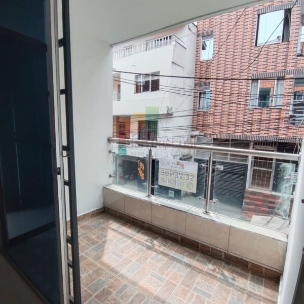Oficina-Local disponible para Arriendo en Copacabana Simon Bolivar Foto numero 1
